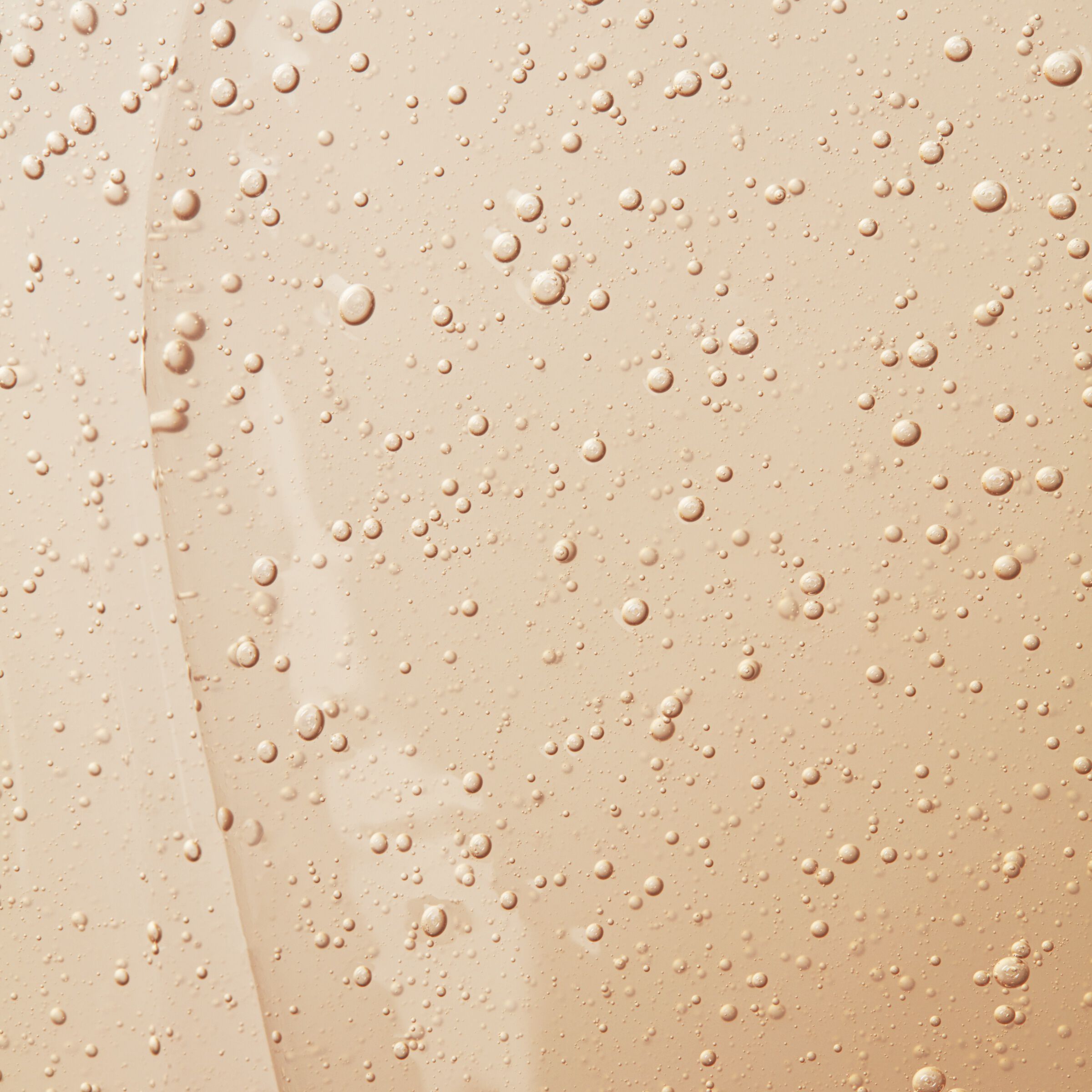 Smoothing Oil-Infused Shampoo